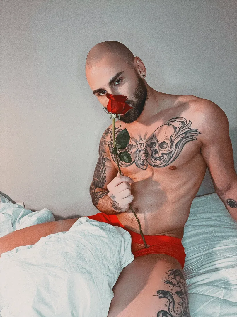☁️🌹💔