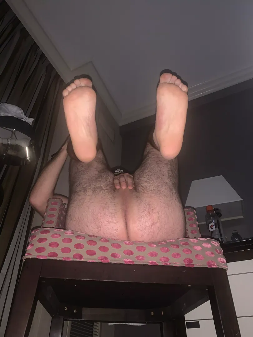 😈👣
