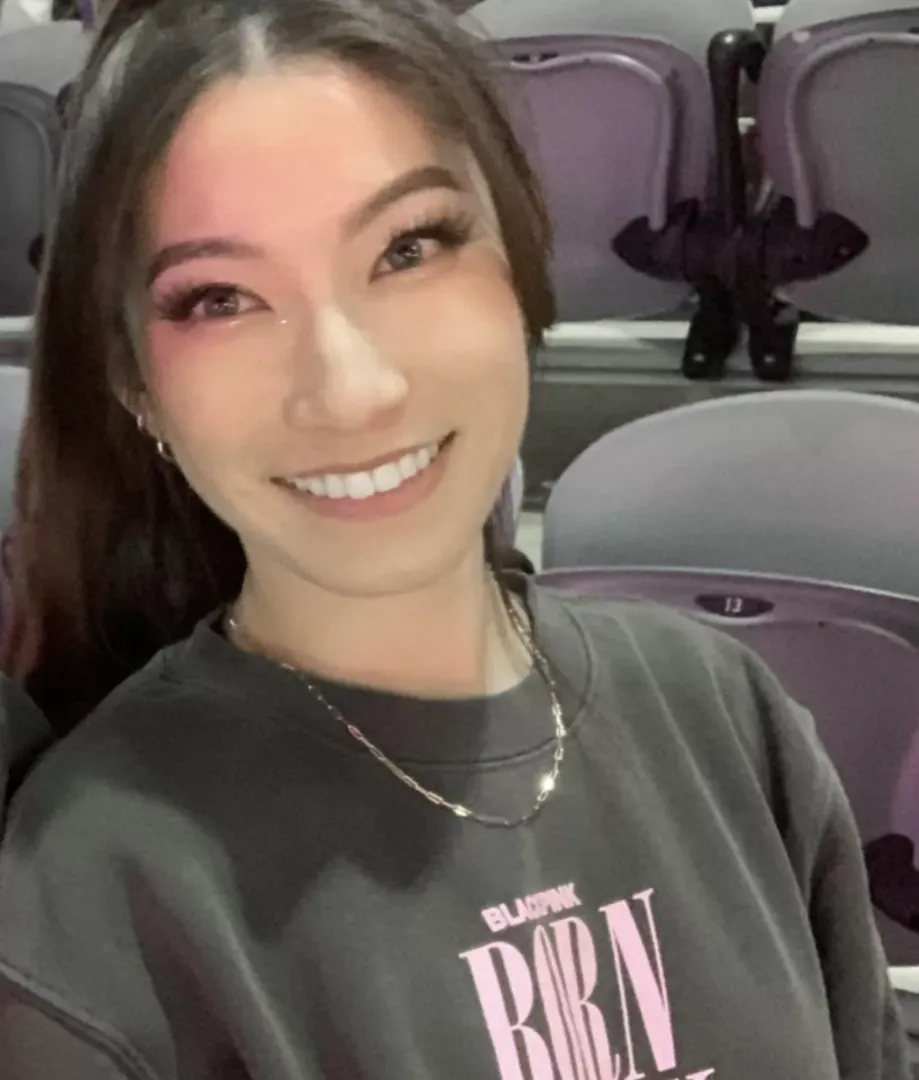 👀