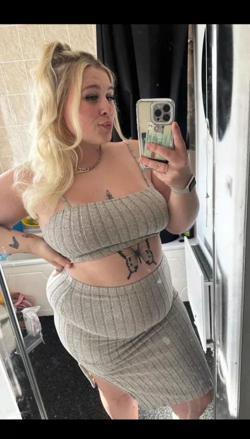 😈