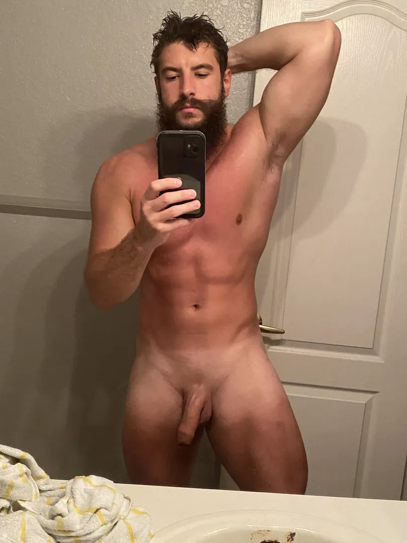 😈