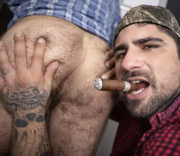 🍑🚬