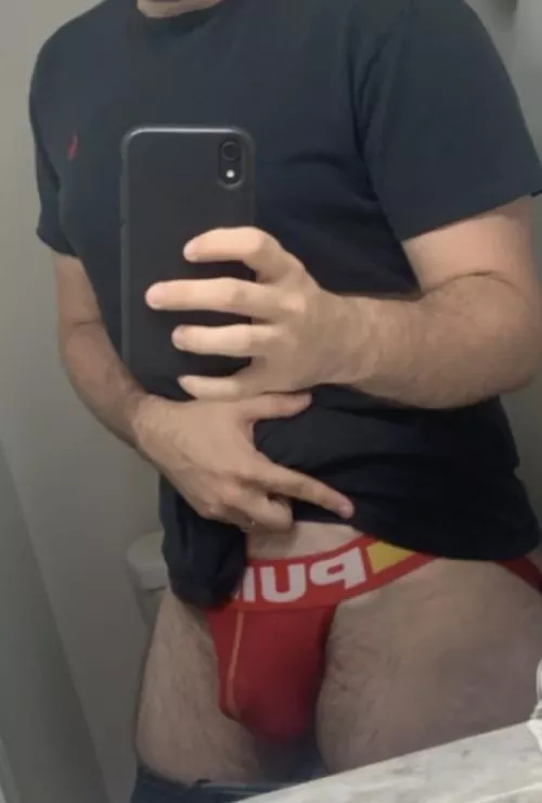 😈