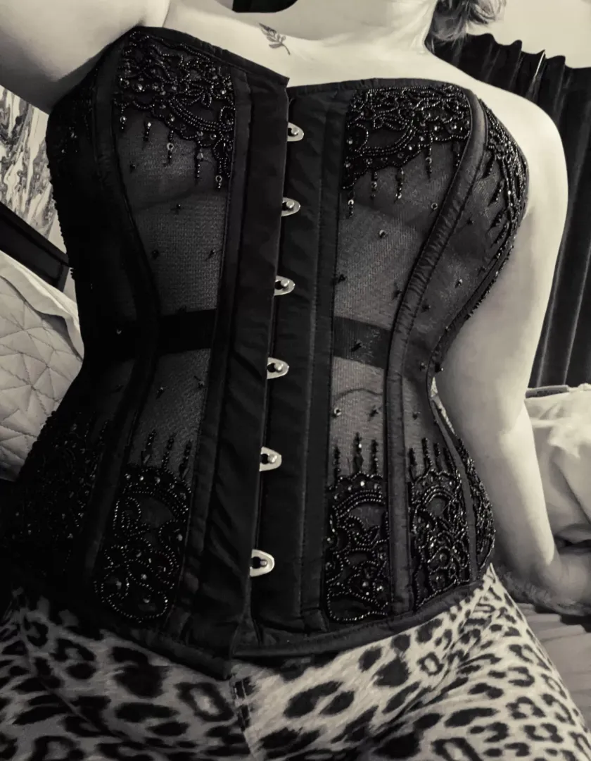 🖤