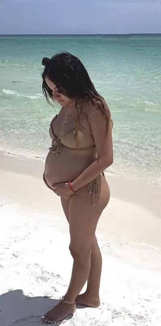 👩🏻‍🍼