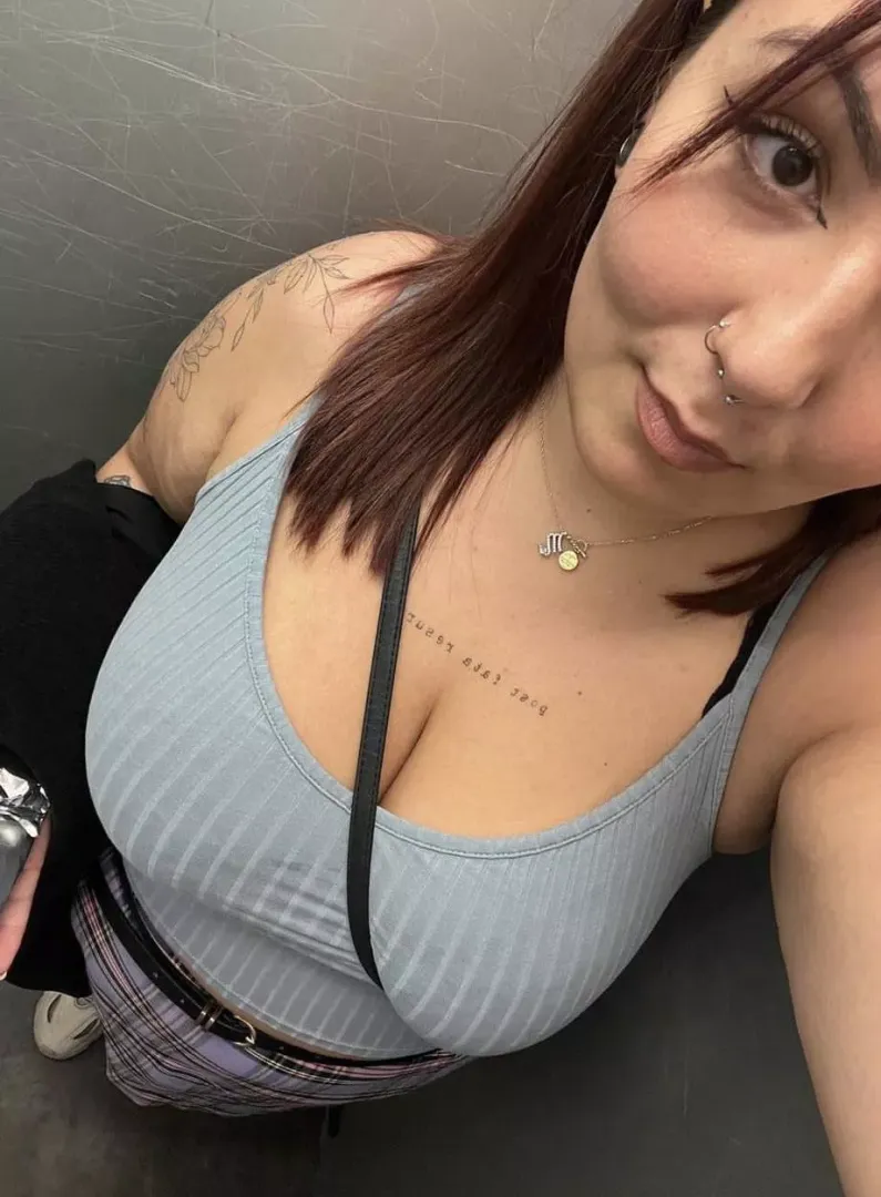 🤤
