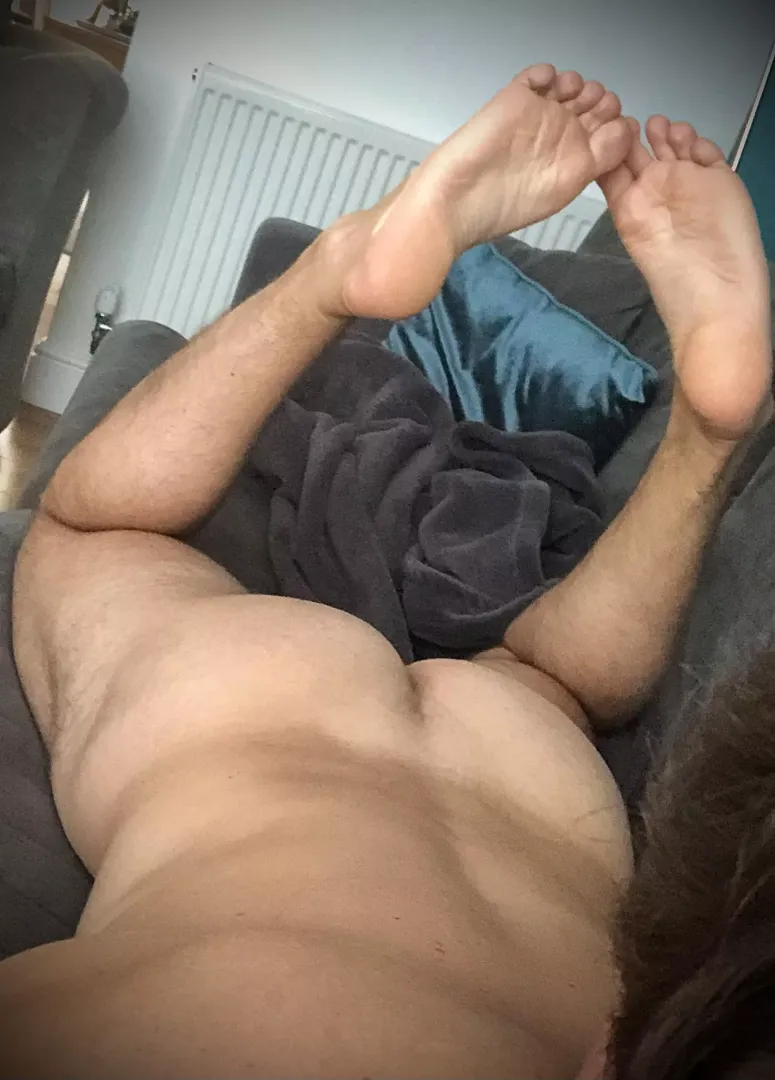 🍑👣