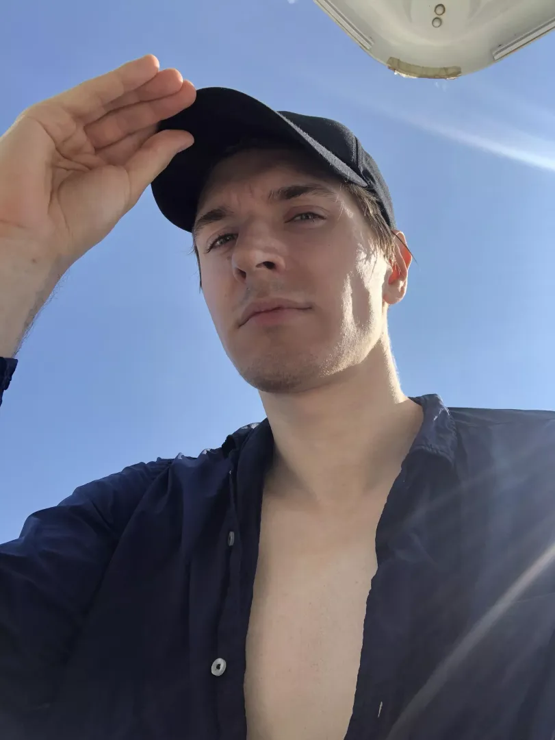 ⛴️