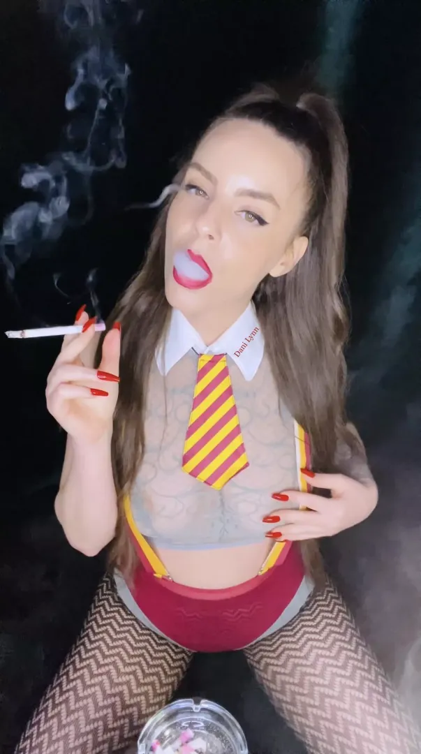 💋💨💨💨