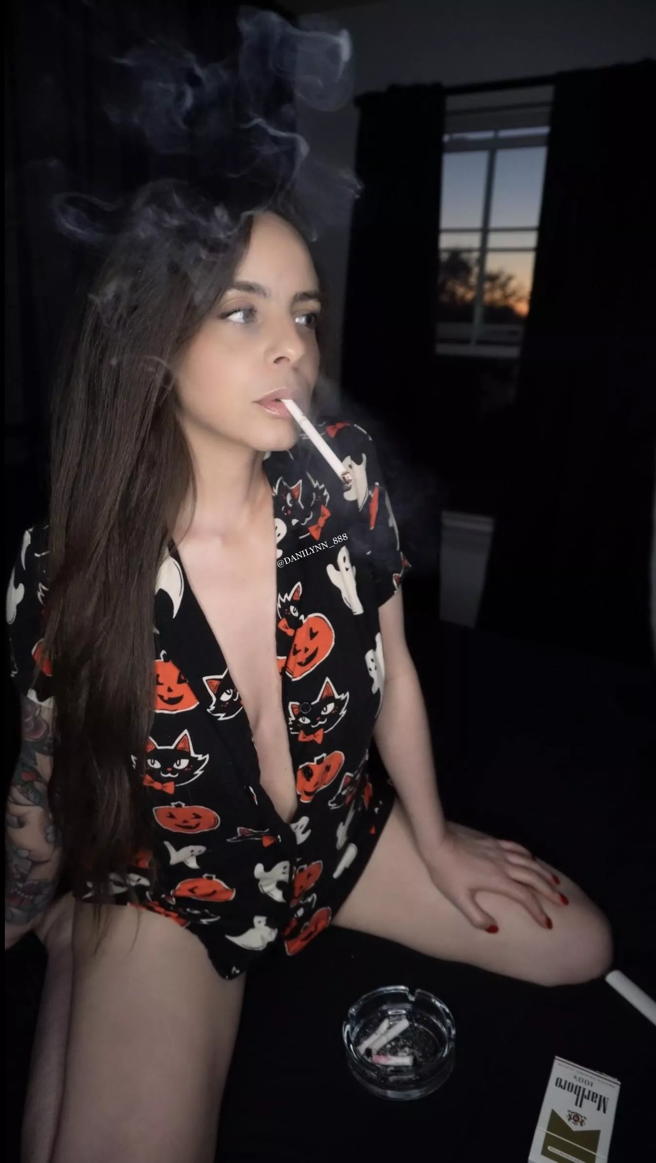 🧡🖤🧡🖤