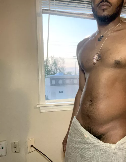 👑