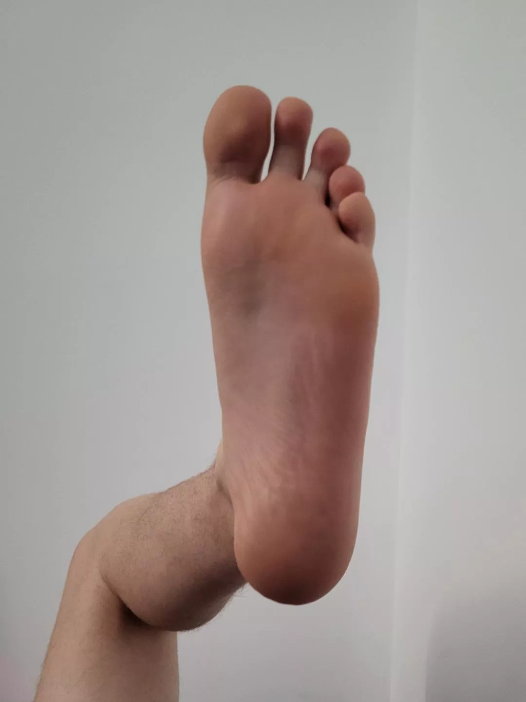 👣