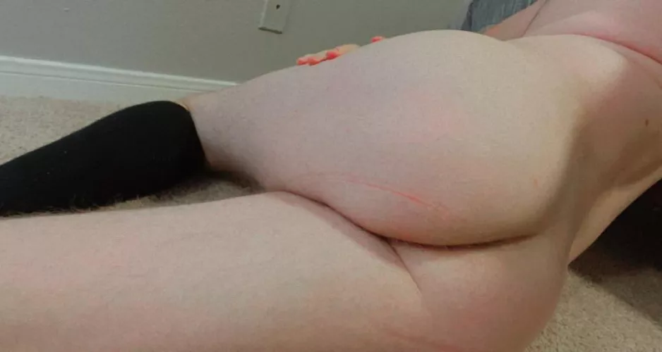 1 upvote = 1 fat load of cum deep in my bussy 💚😝