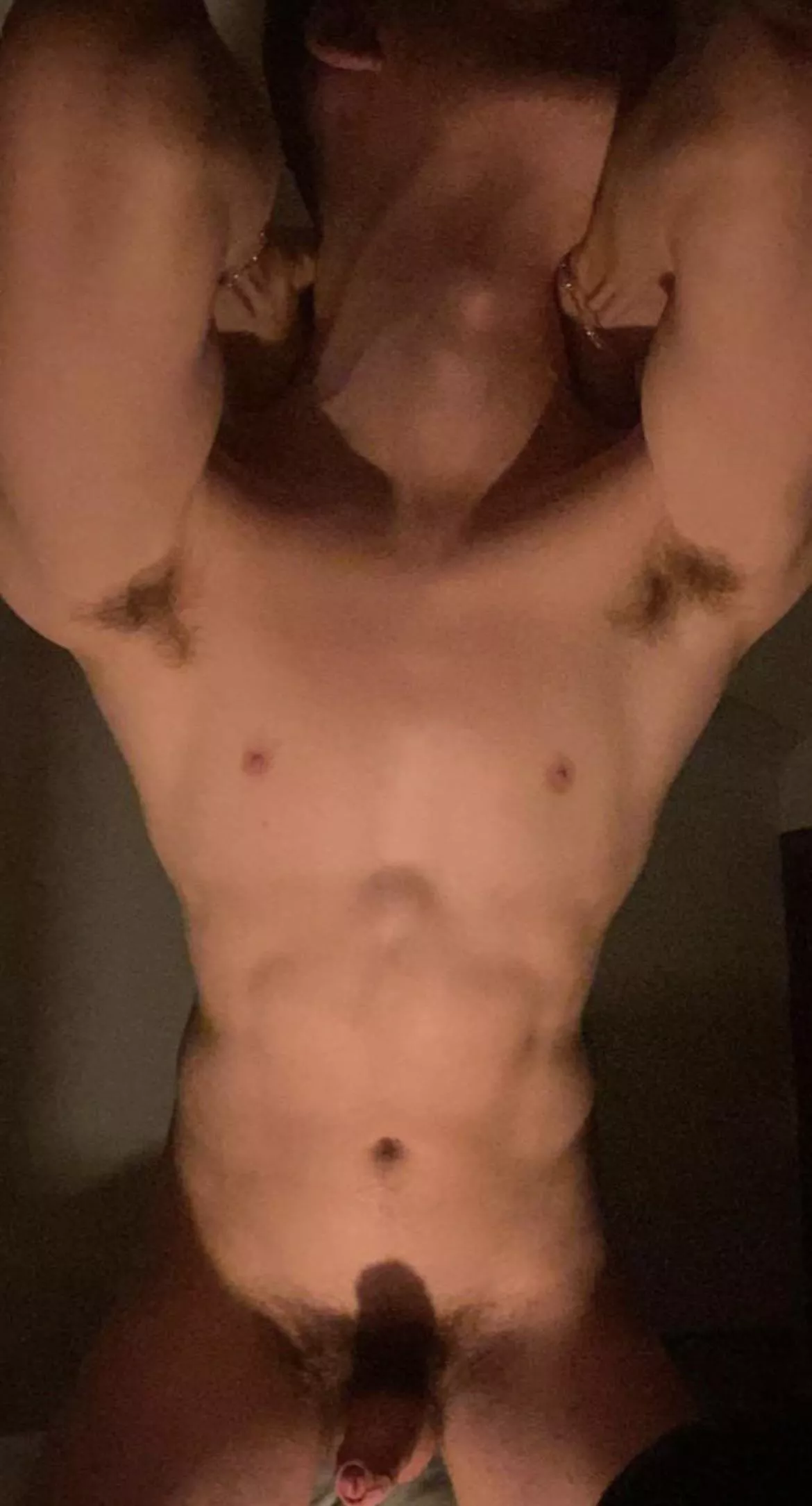 18 Canada. Any fit bros wanna chill? edmondh.e