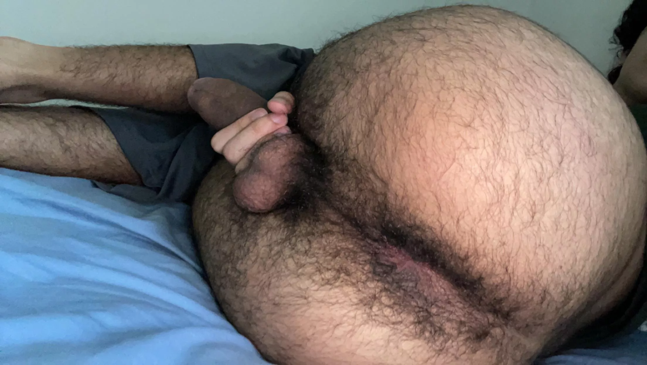 18 can’t wait to get even hairier!!! Dms open :)