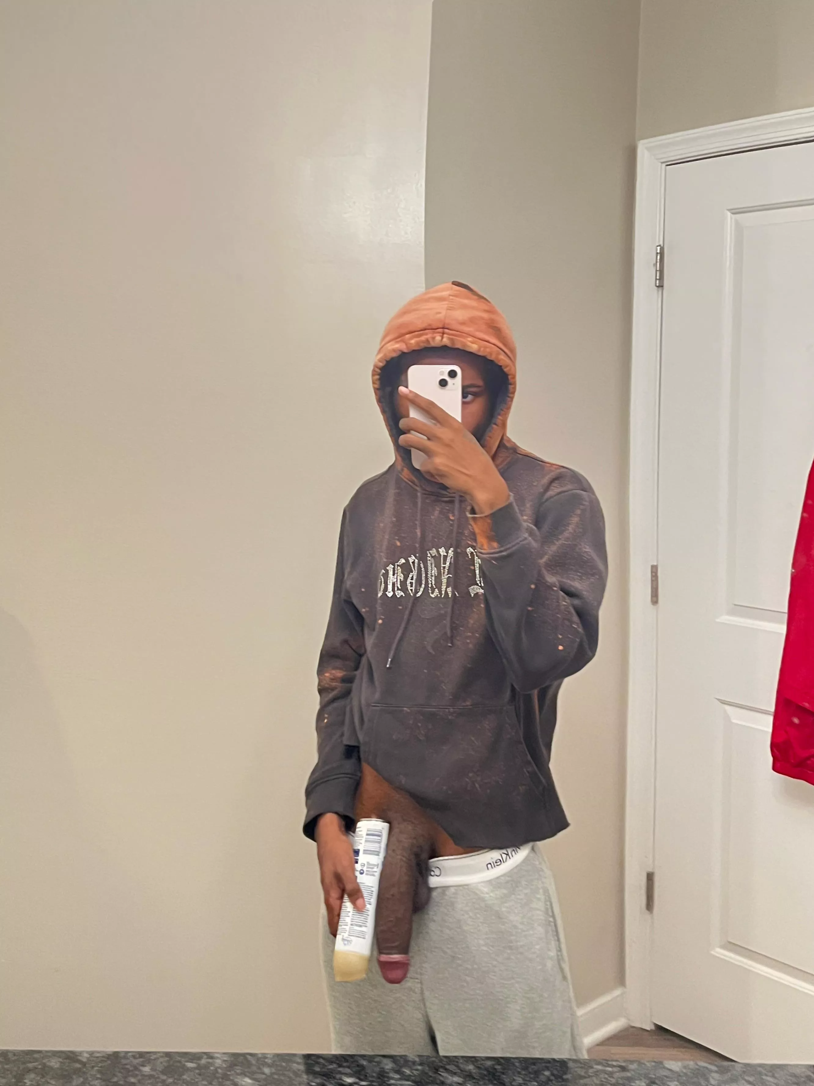 [18] Guess how many inches..