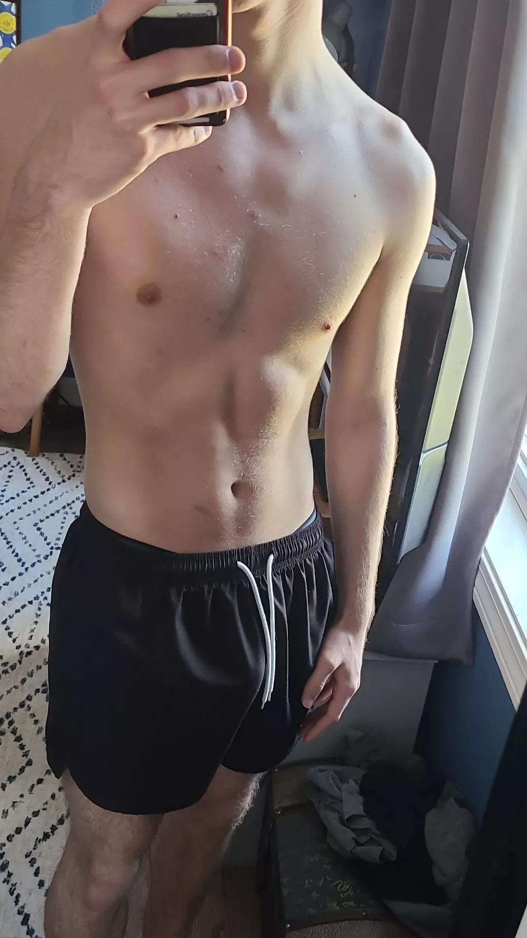 18 hmu with pics for snap