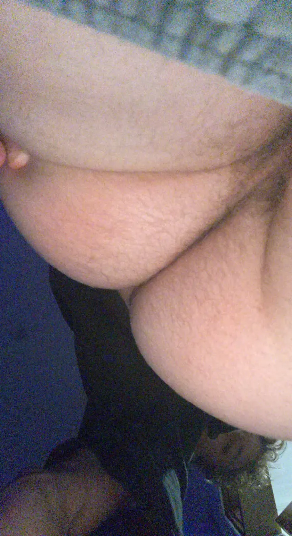 18 horny fit bottom good face need a fit daddy hung to please add zephyrmarlin