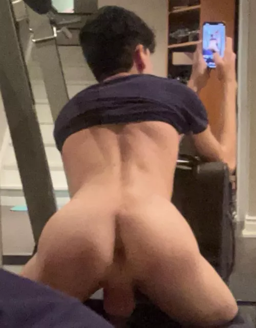 [18] I’m even cuter from the front