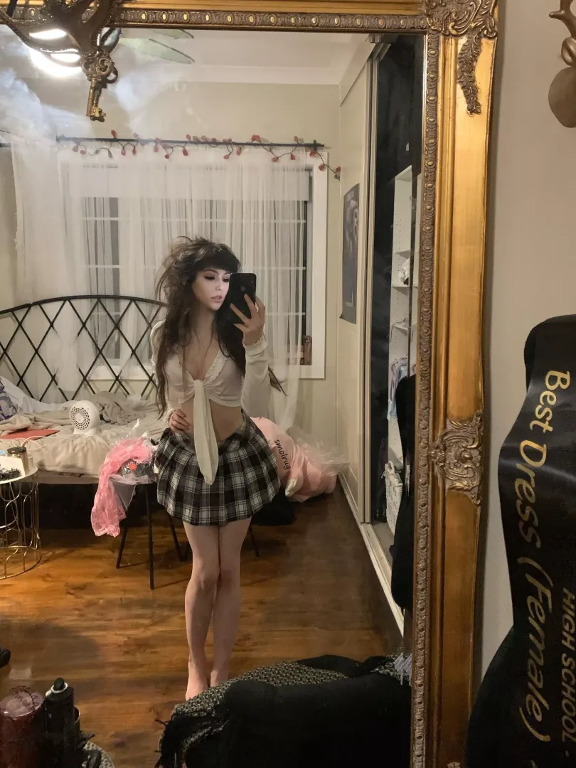 18, only 5'1 smol and horni.. Is that ur type <3