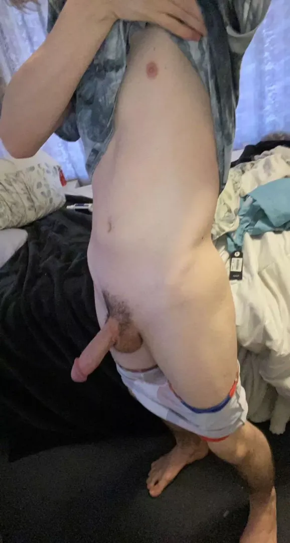 18 white aus dom master. Lookin for obdeint submissve slave bottom boys. Who will do what ever i want. I like twinks, femboys and petite boys. Boys must show face. And some of my fetishes are: asians+ pinoy+ smooth bubblebutts+ sc:alpha_master04.