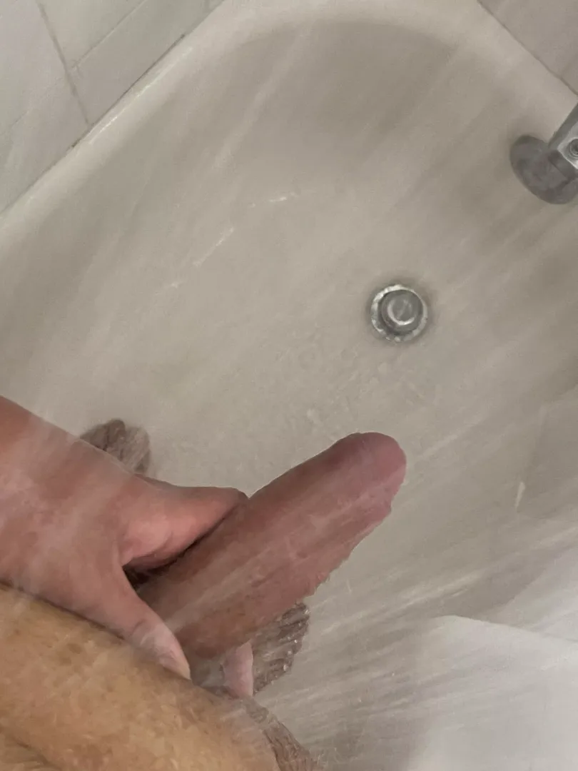 (18) who wanna join me in the shower?