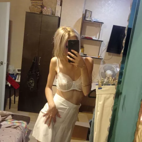18 y.o. / horny baby / free page ☺️