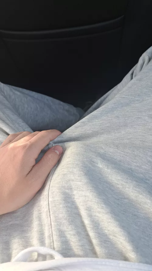 18m looking for anyone who wants to keep me company while travelling snap: aleks0538