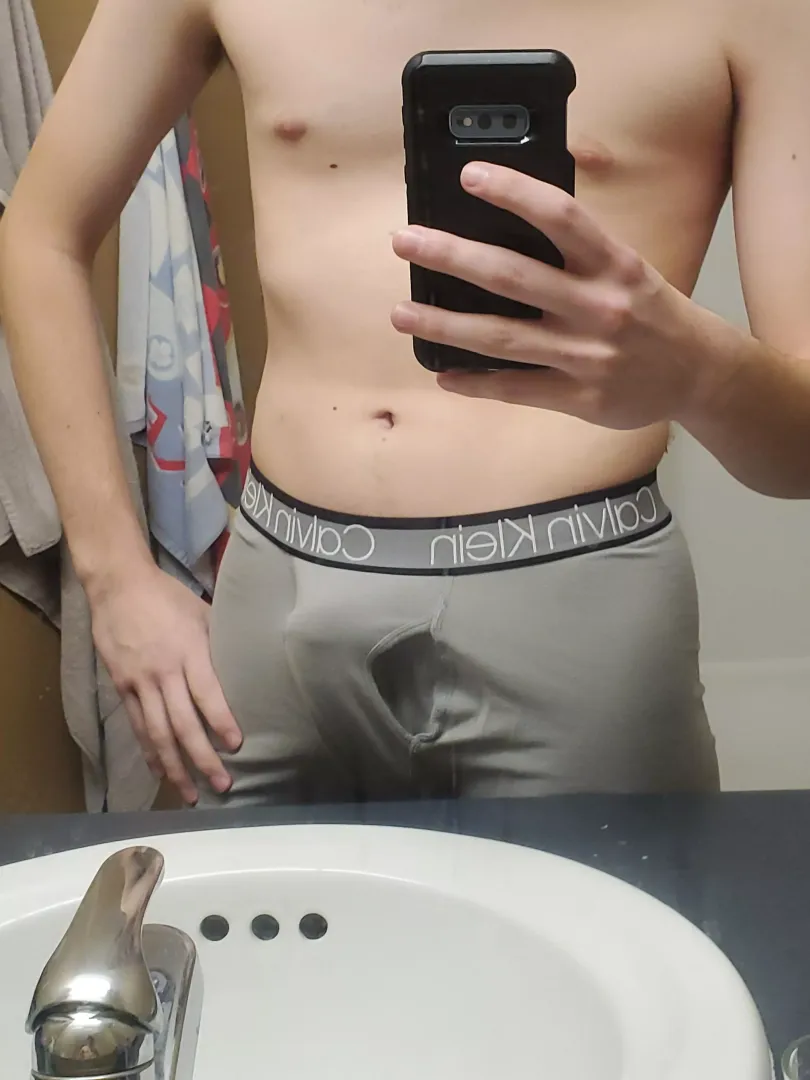 [18M] now if only I had the confidence to talk to women :P