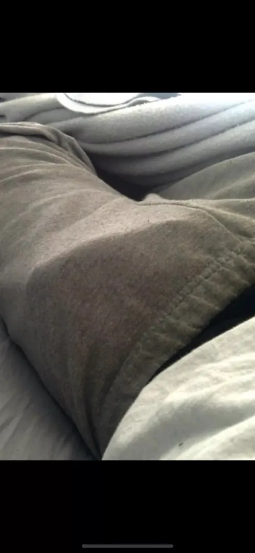18m thick cock, I’m young… desperately horny, older ++ love to cum live hmu asap @george_boyt2021