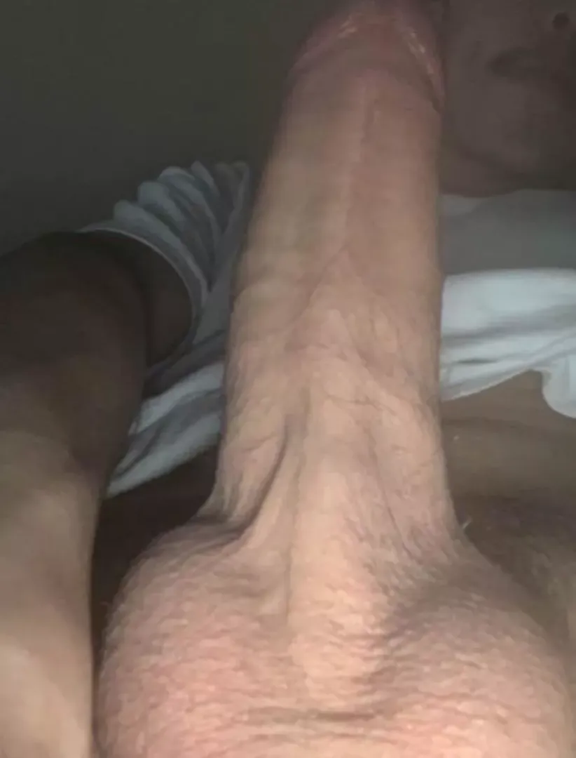 (18m)wanna suck on it?