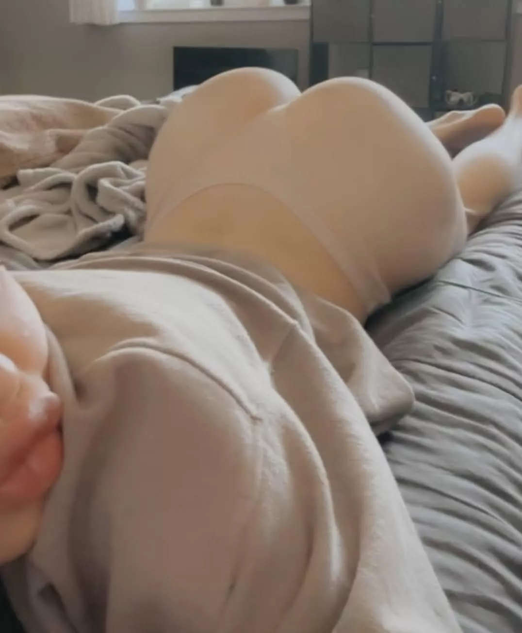 19 fem twink. Straight guys hmu @thick.fem19