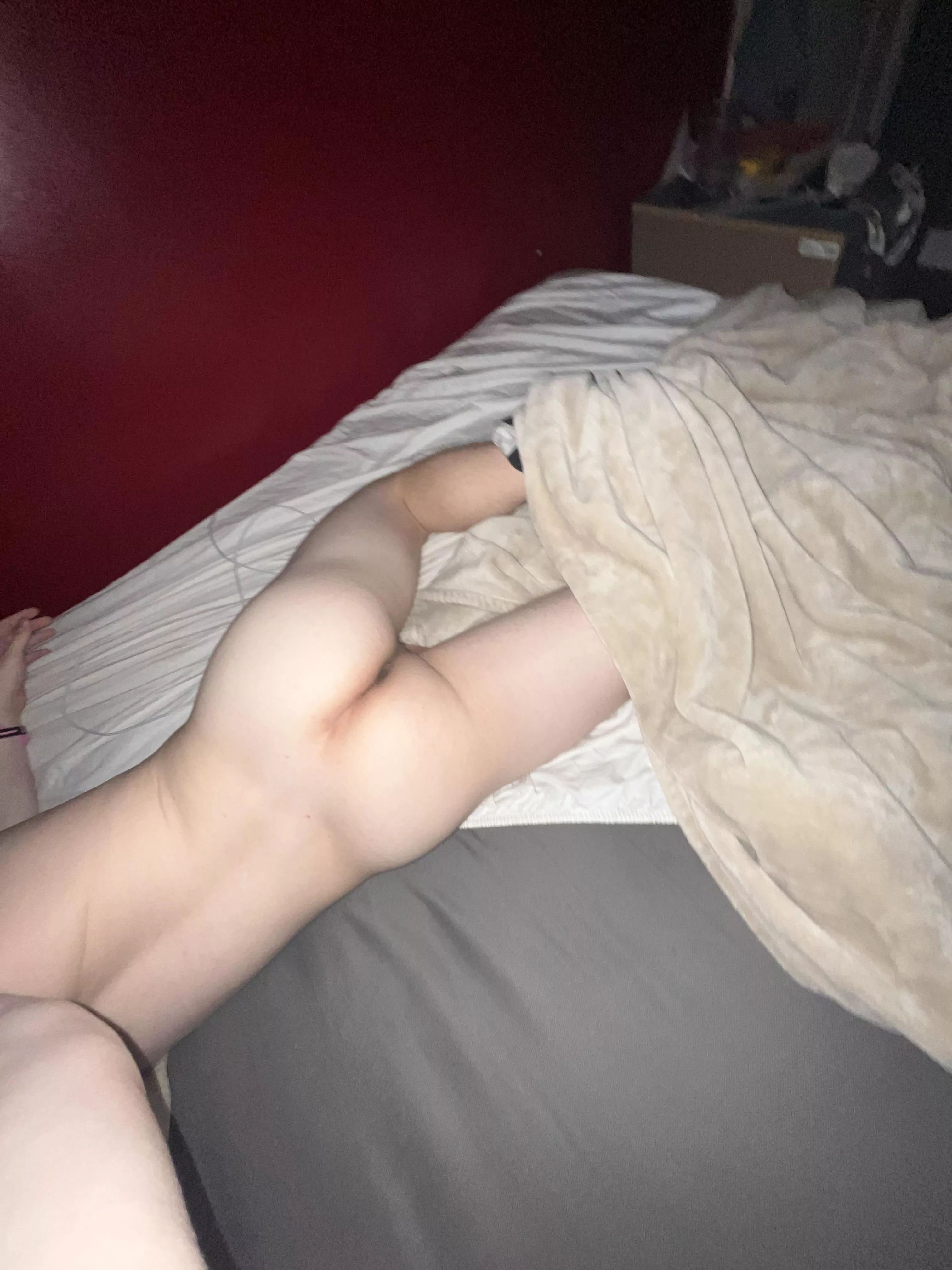 19 hmu need a bbc 