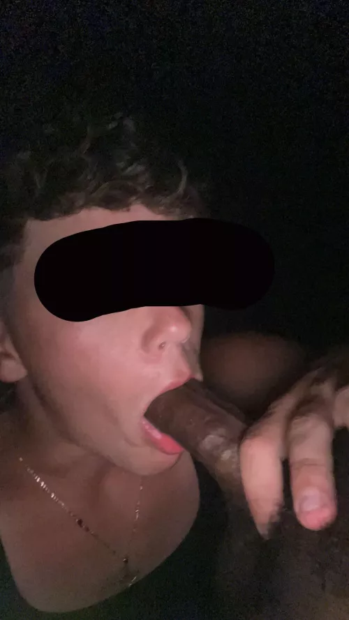 19 in nj I can’t stop sucking bbc and recording it😩😩add only if ur 8inches+ or I won’t respond. Nicg4151