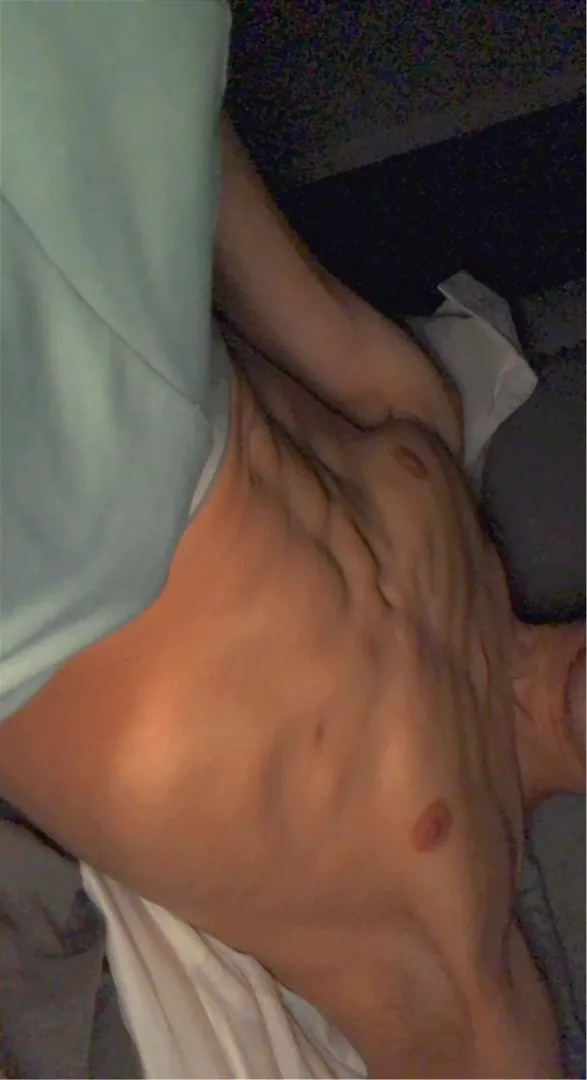 19 top, twink bottoms hmu for Snapchat