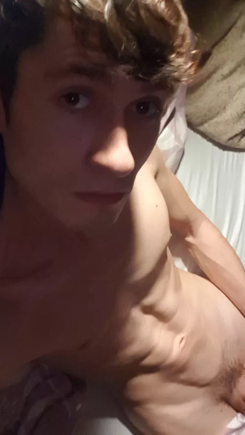19 twinks hmu with face horniiboii