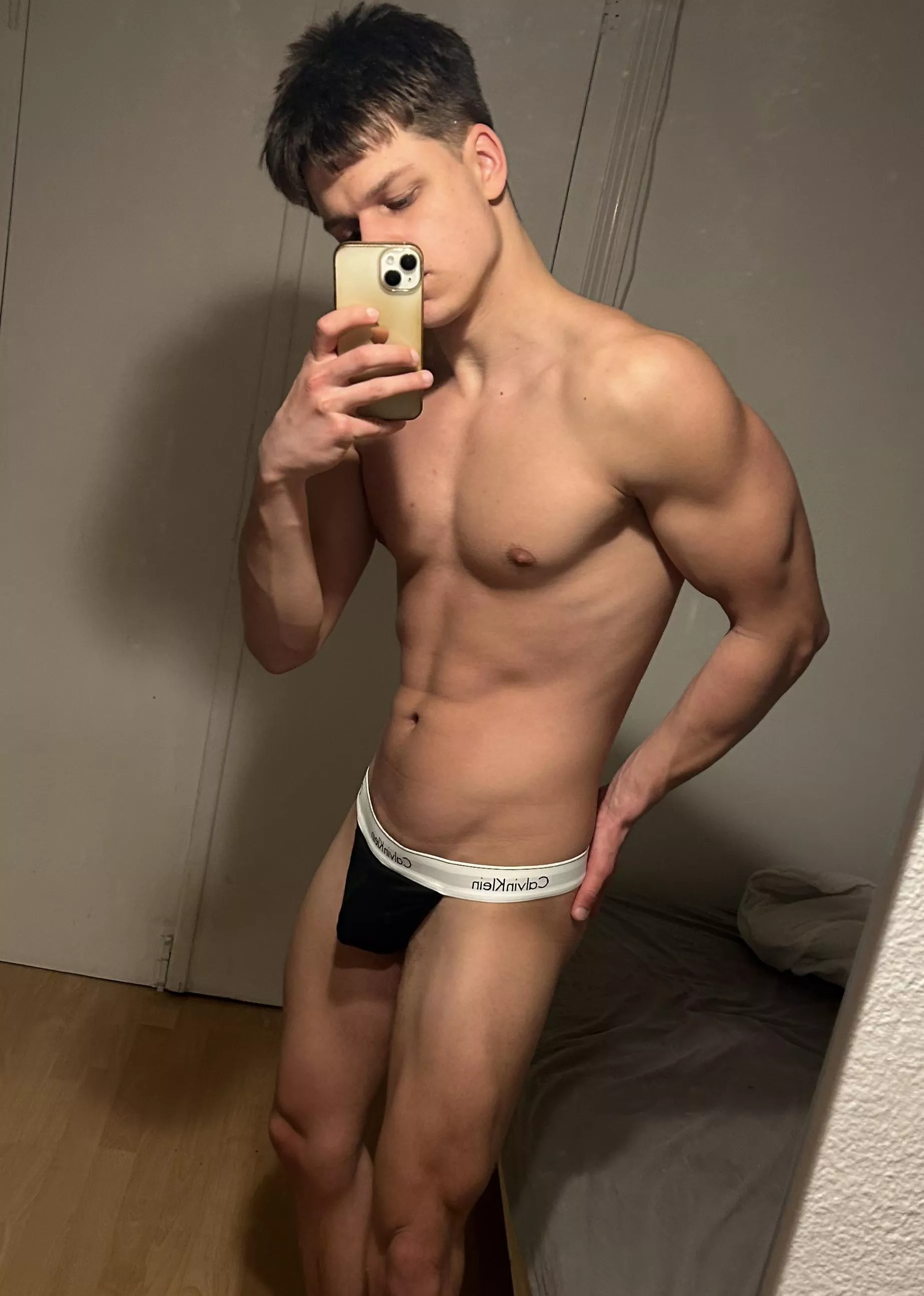 (19)Can you rip them off me?