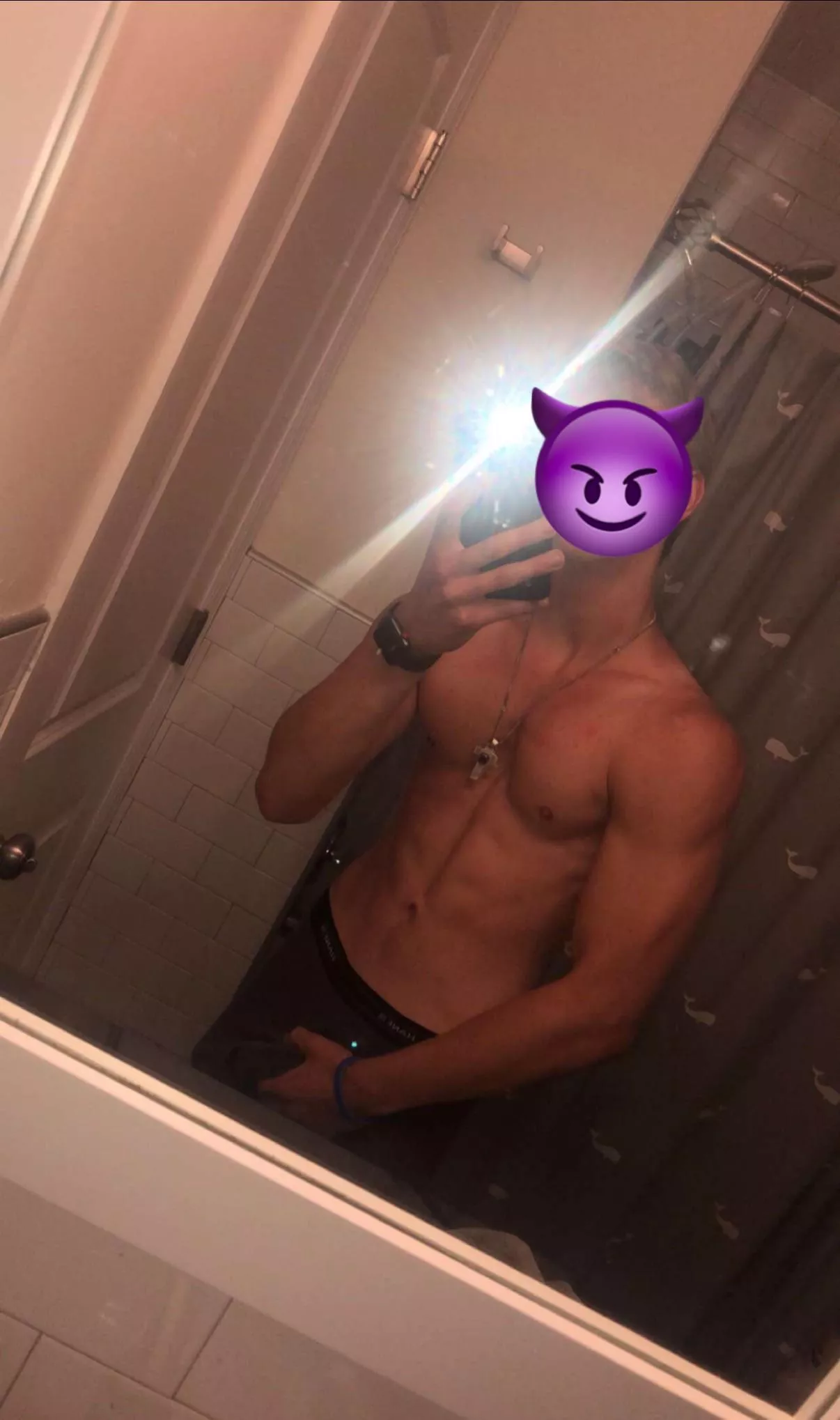 19m, curious about guys, dm me