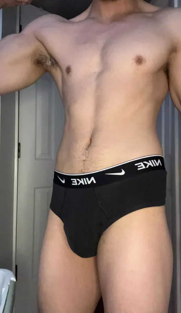 19m Say yes to me