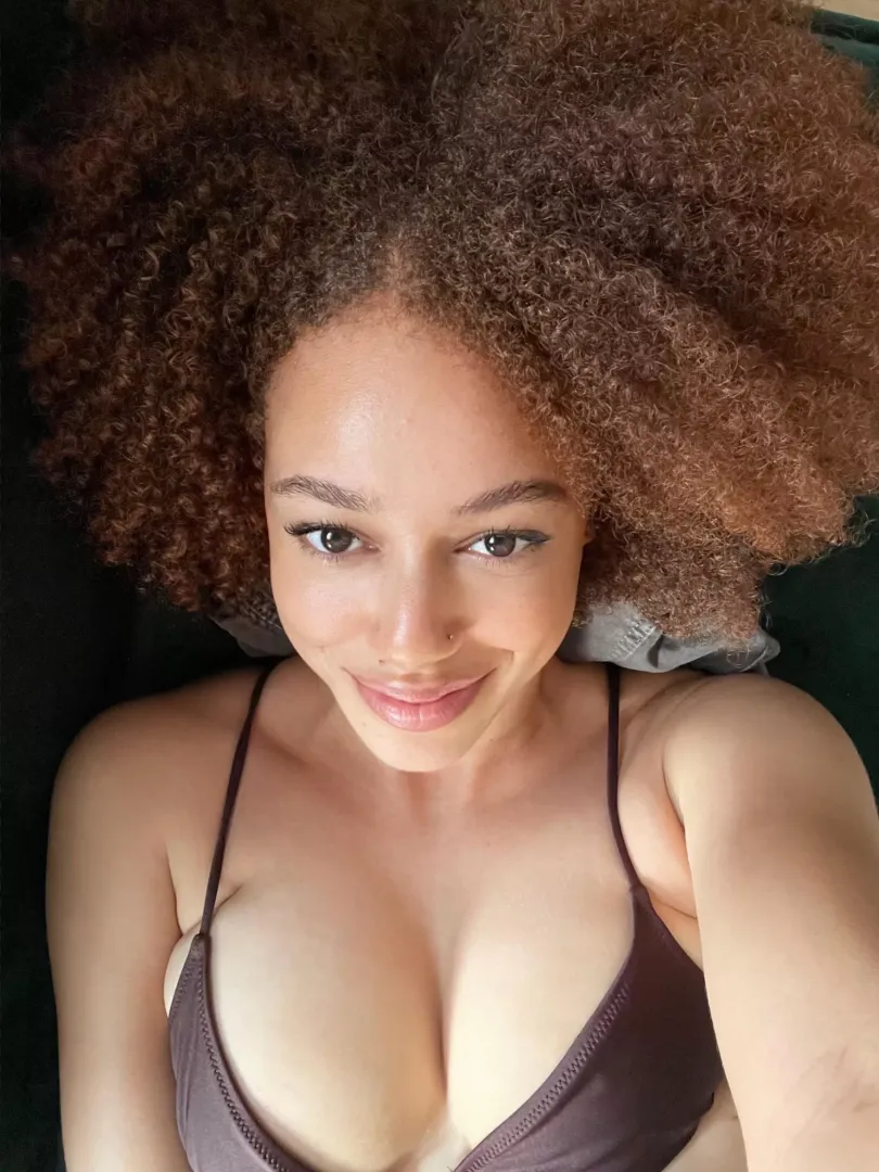 19y do you like eye contact?