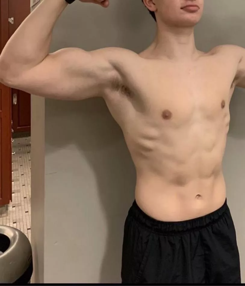 20 dom; any straight alpha bros got bigger biceps than me that I can save and motivate myself snap samharris2817