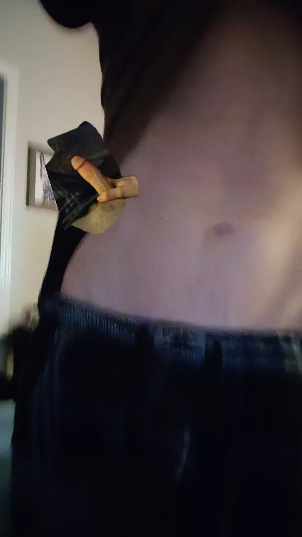 20 here, anyone willing to trade saved vids or trade jerking vids add @jaacfirtz