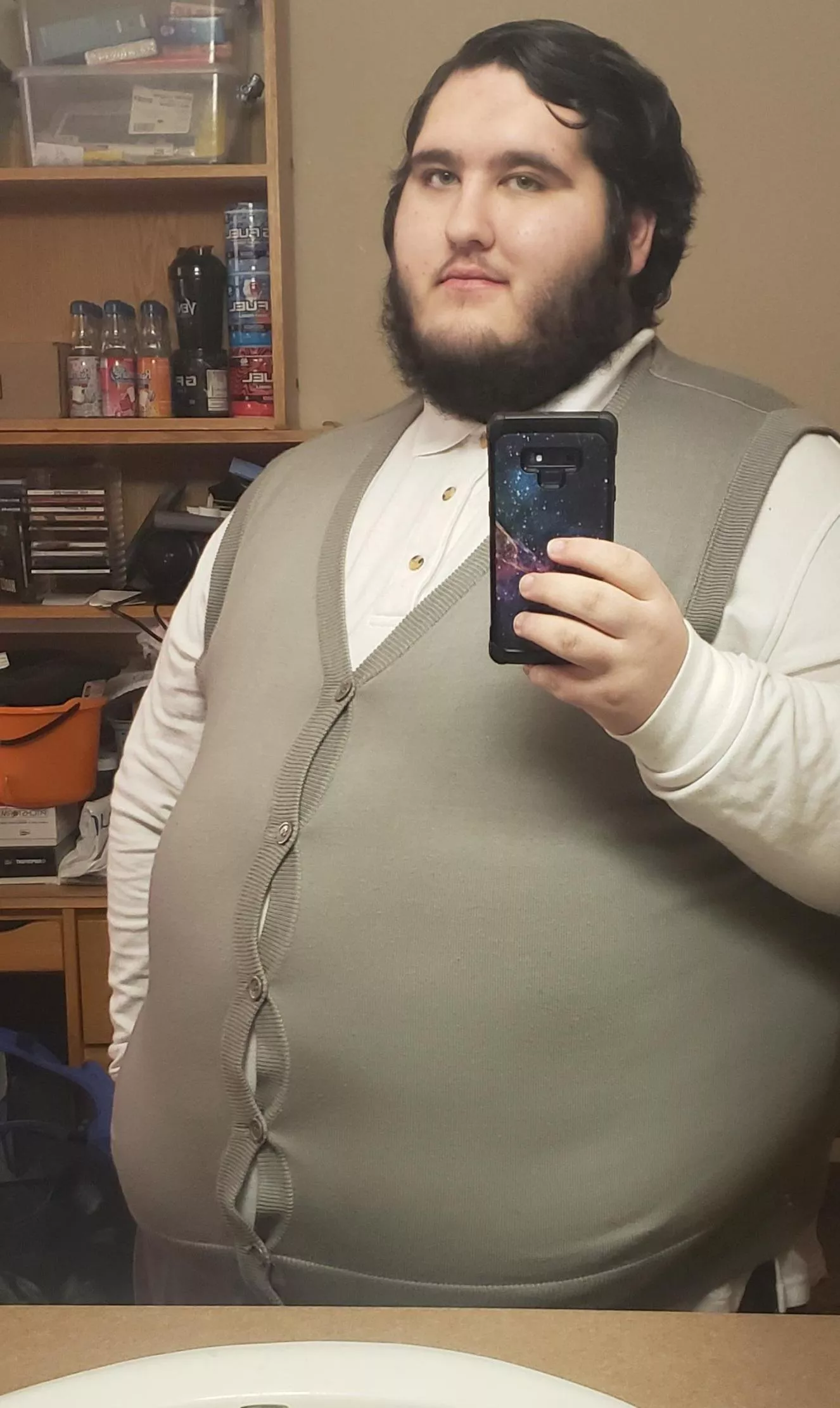 20 - Would love to talk to a girl who actually likes this body type (DMs open)