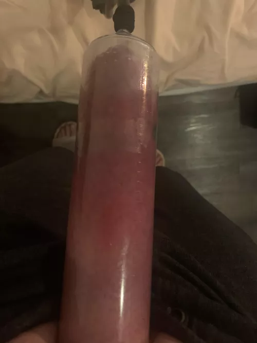 20cm pump filled to the max. Kinda new to pumping