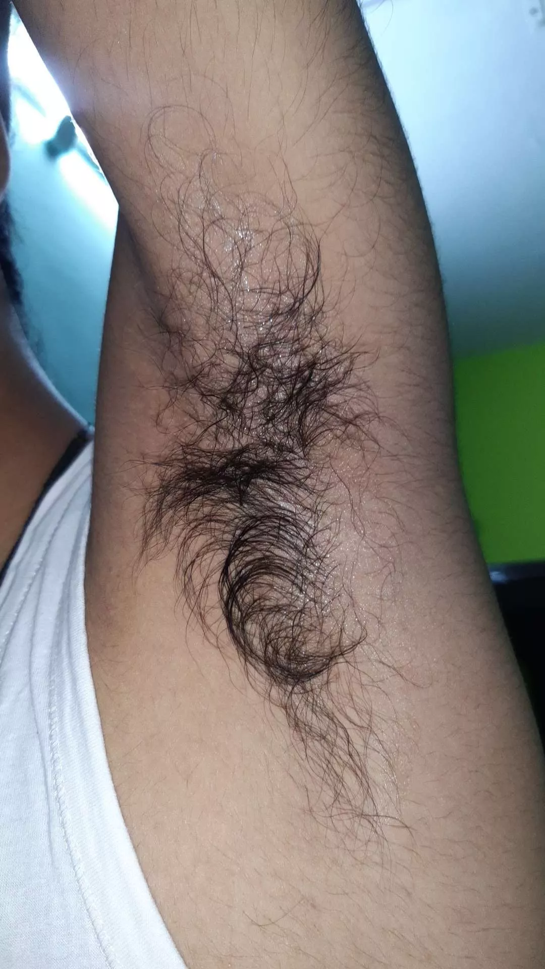 21 bottom. let's lick eachother armpit pm