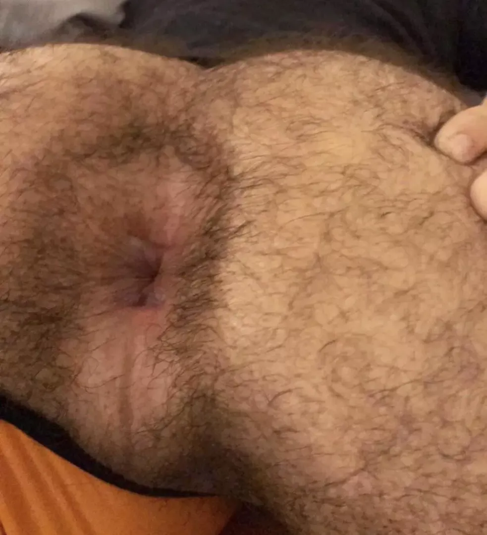 21 curious looking to be pounded