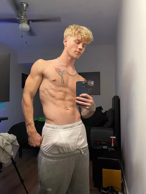 [21] I want your hands in there