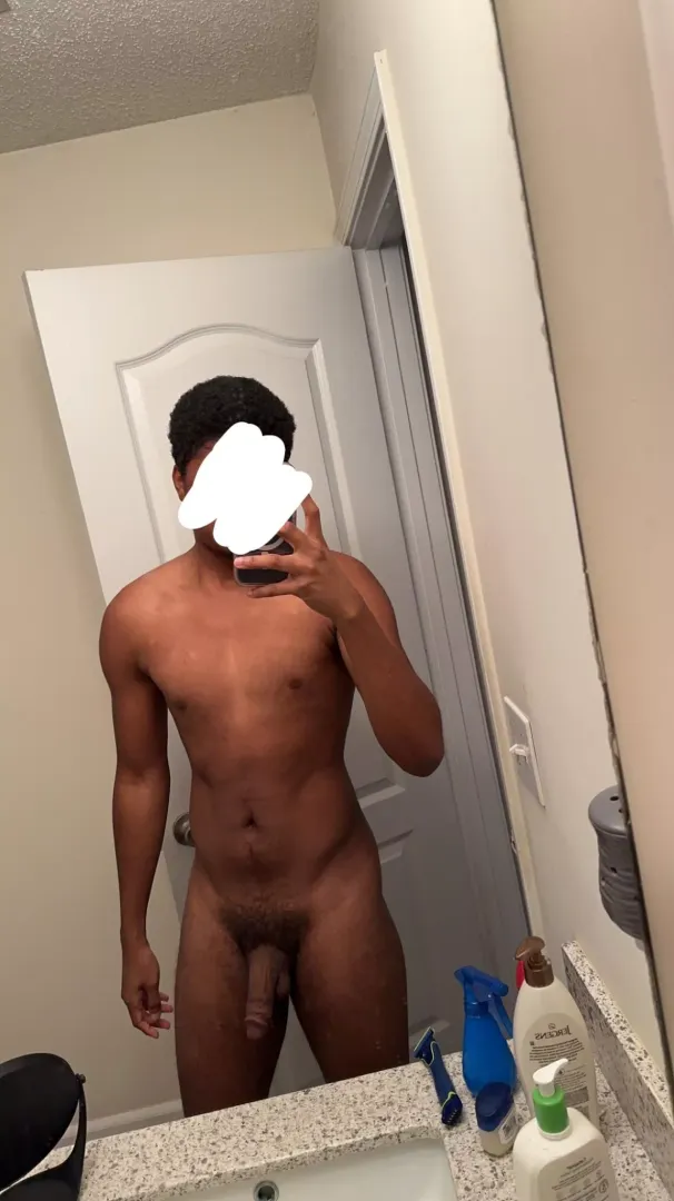 21 m usa college bro hmu twinks and bottoms hairy+ @jmj.lyons