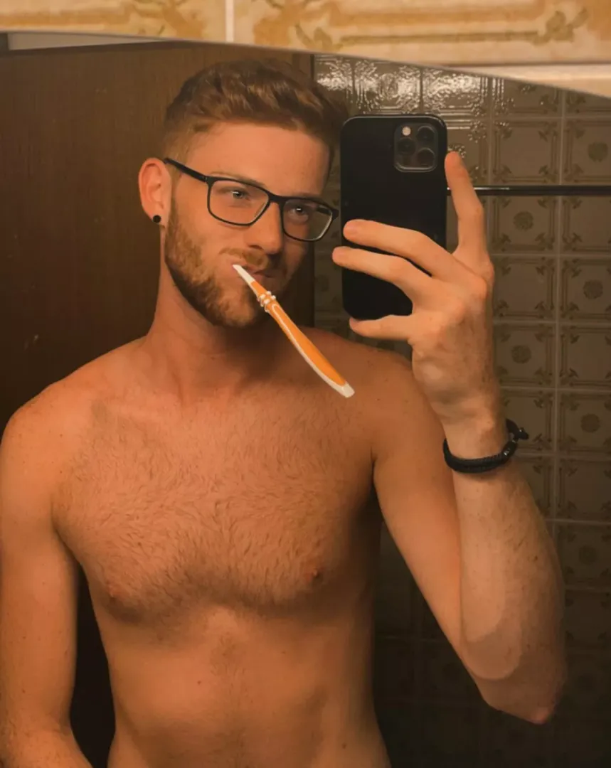 21 not sure if I‘m a big fan of my glasses… what do you think?