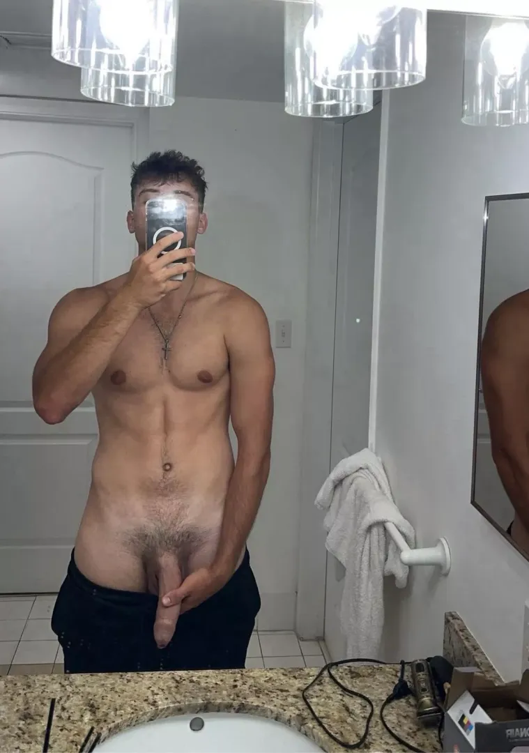 21 yo jamesdericci